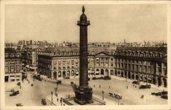 CPA Paris en Flanant Place et Colonne Vendome 