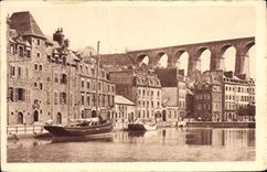 CPA Morlaix Maison du XVI siecle Sur le Quai de Treguier Bateau