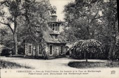 CPA Versailles Parc du Petit Trianon La Laiterie et la Tour de Marlborough 