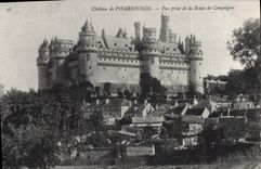 CPA Chateau de Pierrefonds Vue prise de la Route de Compiegne 