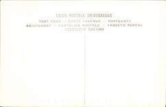 CPA Le Maitre de Ribeaucourt Groupe de famille Musee de Bruxelles 