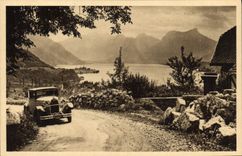 CPA Annecy et son Lac Haute Savoie Vue prise de la Route d'Annecy a Talloires Automobile
