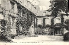 CPA Coutances Le Musee et Entree du Jardin Public 