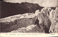 CPA Chamonix dans les Seracs au Glacier des Bossons 
