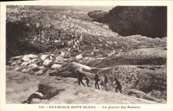 CPA Chamonix Mont Blanc Au glacier des Bossons 
