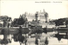 CPA Chateau de Pierrefonds vue prise du Lac 