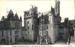 CPA Chateau de Pierrefonds la Chapelle et l'Escalier d'Honneur 
