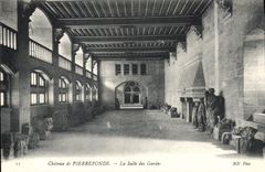 CPA Chateau de Pierrefonds la salle des gardes 