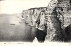 CPA Etretat les Falaises 