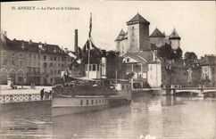CPA Annecy Le Port et le Chateau Bateau