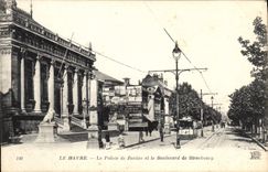 CPA Le Havre Le Palais de Justice et le Boulevard de Strasbourg 