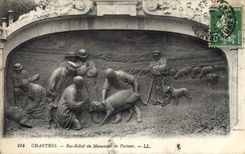 CPA Chartres Bas Relief du Monument de Parteur 