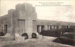 CPA Monument de la Tranchee des Baionnettes offert par nos amis d'Amerique 
