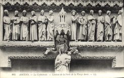 CPA Amiens la Cathedrale Linteau de la Porte de la Vierge doree 