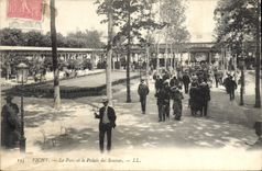 CPA Vichy Le Parc et le Palais des Sources 