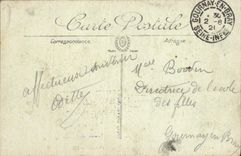 CPA Saint Germain en Laye Cour interieure du Chateau 