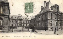 CPA Amiens L'Hotel de Ville 