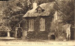 CPA Versailles Le Petit Trianon Le Hameau de Marie Antoinette Le Boudoir 