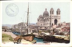 CPA Marseille Quai de la Joliette et la Cathedrale Bateaux