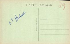 CPA Saint Herbot Finistere Chapelle Saint Herbot Autel ou l'on vient deposes en offrande des Queues