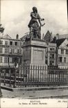 CPA Beauvais la statue de Jeanne Hachette 