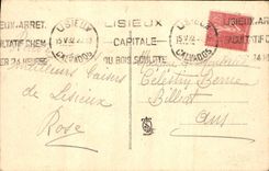 CPA Sainte Therese de l'enfant Jesus couvrant son crucifix de roses