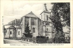 CPA Poitiers Vienne l'Eglise Saint Hilaire le Grand Facade laterale Nord 
