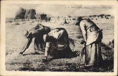 CPA J F Millet Les Glaneuses 