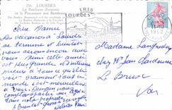 CPA Lourdes La Basilique illuminee et la Procession aux flambeaux 