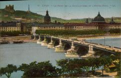 CPA Lyon Le Pont de la Guillotiere et L'Hotel Dieu 