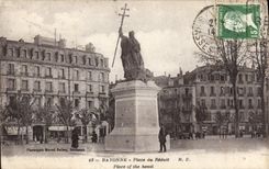 CPA Bayonne Place du Reduit 