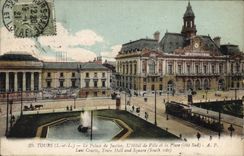 CPA Tours L et L Le Palais de Justice L'Hotel de Ville et la Place Cote Sud 