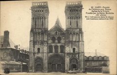 CPA Caen Facade de l'Abbaye aux Dames Eglise de la Trinite Fondee par la Reine Mathilde 