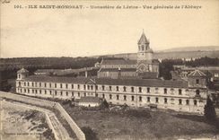 CPA Ile Saint Honorat Monastere de Lerins Vue generale de l'Abbaye 