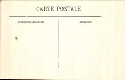 CPA Menton Le Port et la Ville Bateaux