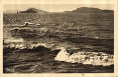 CPA Marseille Le Chateau d'If et les Iles vus de la Corniche 