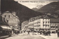 CPA Cauterets Place Georges Clemenceau 