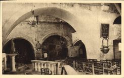 CPA Les Baux interieur de l'eglise St Vincent contenant des Vestiges des X XII XIV et XVI siecle 