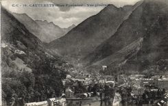 CPA Cauterets Htes Pyrenees vue generale 