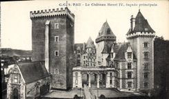 CPA Pau le chateau Henri IV Facade Principale 