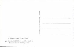 CPA Pyrlnees Ocean Rocamadour la Ville vue de la Route de Cahors et le Pigeonnier