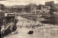 CPA Biarritz Cote Basque vue generale du Port Vieux 