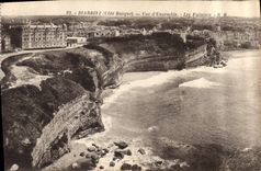 CPA Biarritz Cote Basque vue d'ensemble les Falaises 