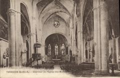 CPA Tarascon B du R Interieur de l'Eglise Ste Marimi 