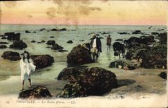 CPA Trouville Les Roches Noires 