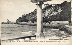CPA Biarritz La Cote Basque vue de la Pergola de l'Etablissement des Bains 