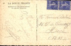 CPA Marseille Bouches du Rhone Un coin du Vieux Port Bateaux