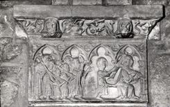 CPA Elne PO Le Cloitre Jesus conduit au Golgotha Tombeau du XIV siecle 