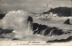 CPA St Lunaire Le Decolle un jour de tempete 