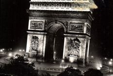 CPA Paris La Place de l'Etoile illuminee 